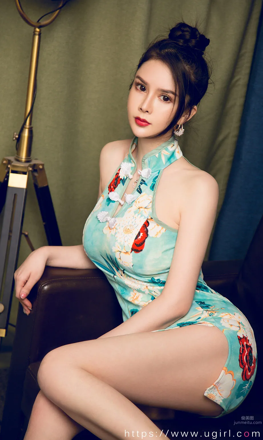 李麗莎高叉旗袍 大小姐的裙擺 14