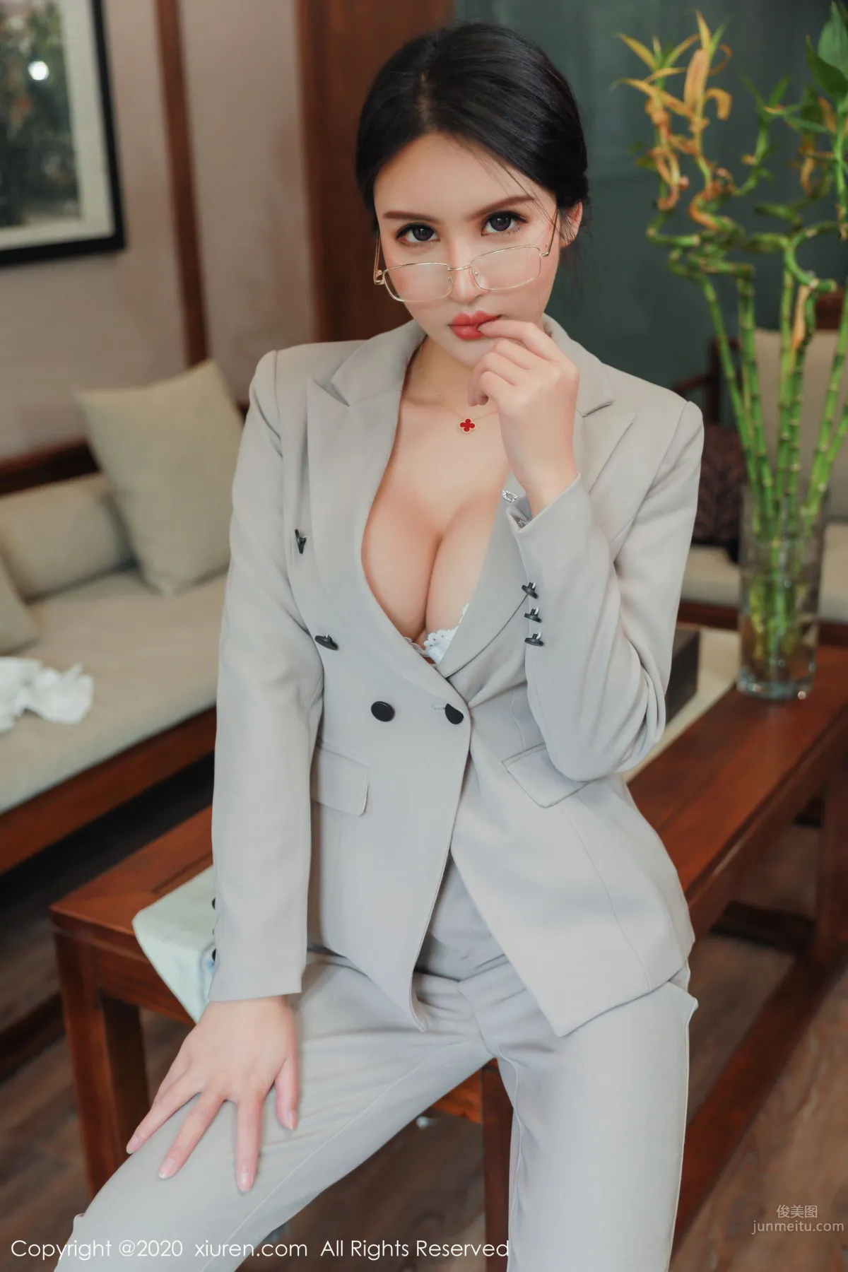[XIUREN] 2020.03.25 Emily顧奈奈 15