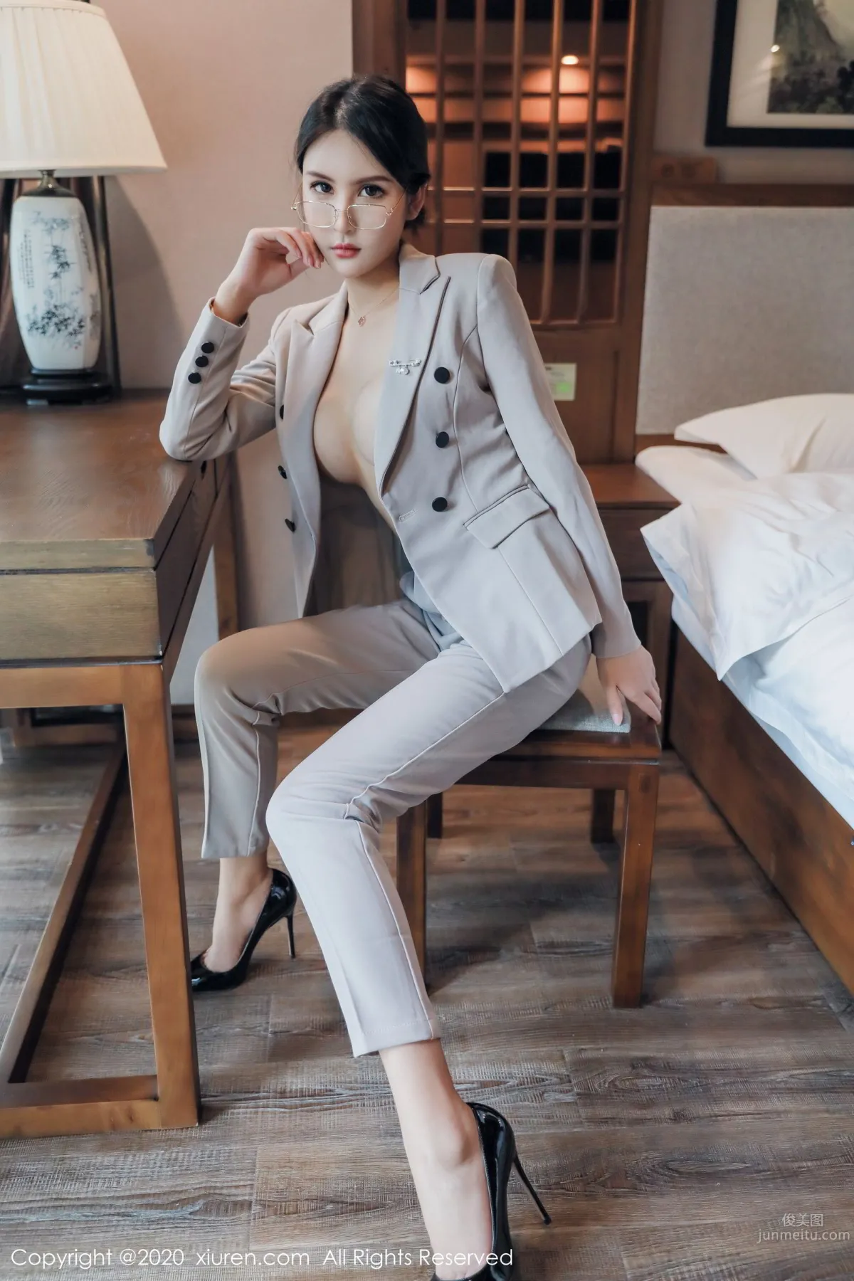 [XIUREN] 2020.03.25 Emily顾奈奈_0