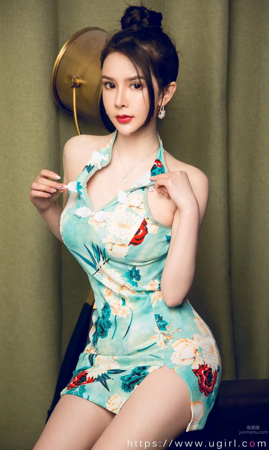 李麗莎高叉旗袍 大小姐的裙擺 17
