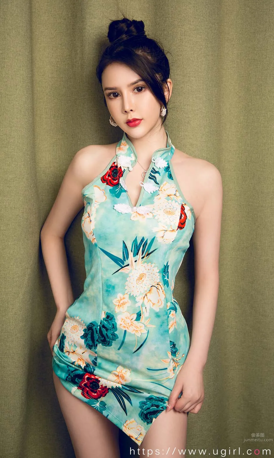 李麗莎高叉旗袍 大小姐的裙擺 12