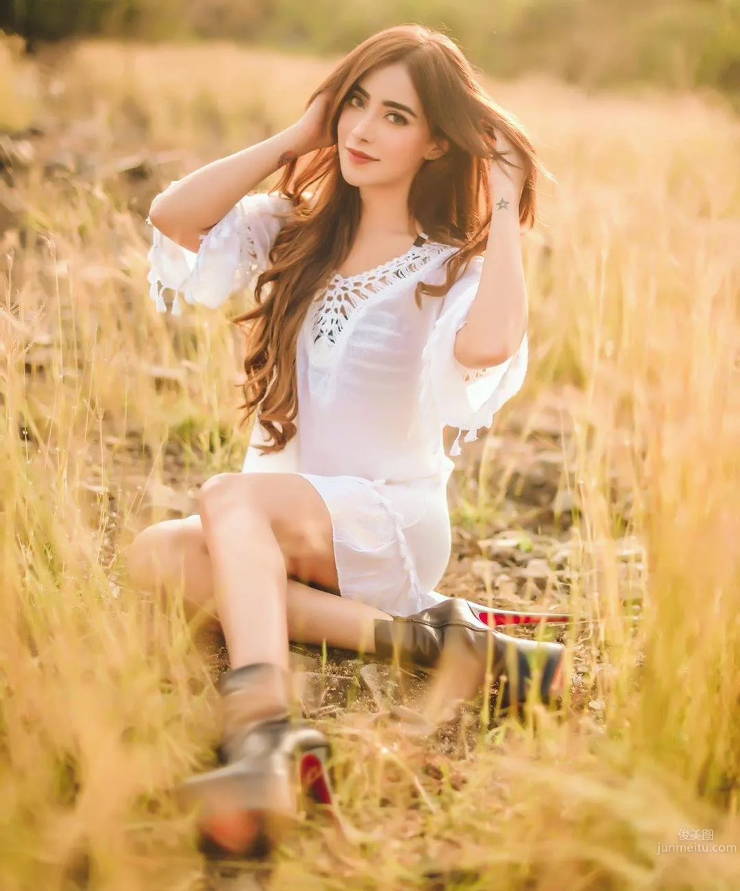 Angela Krislinzki- 印度美女演員 32