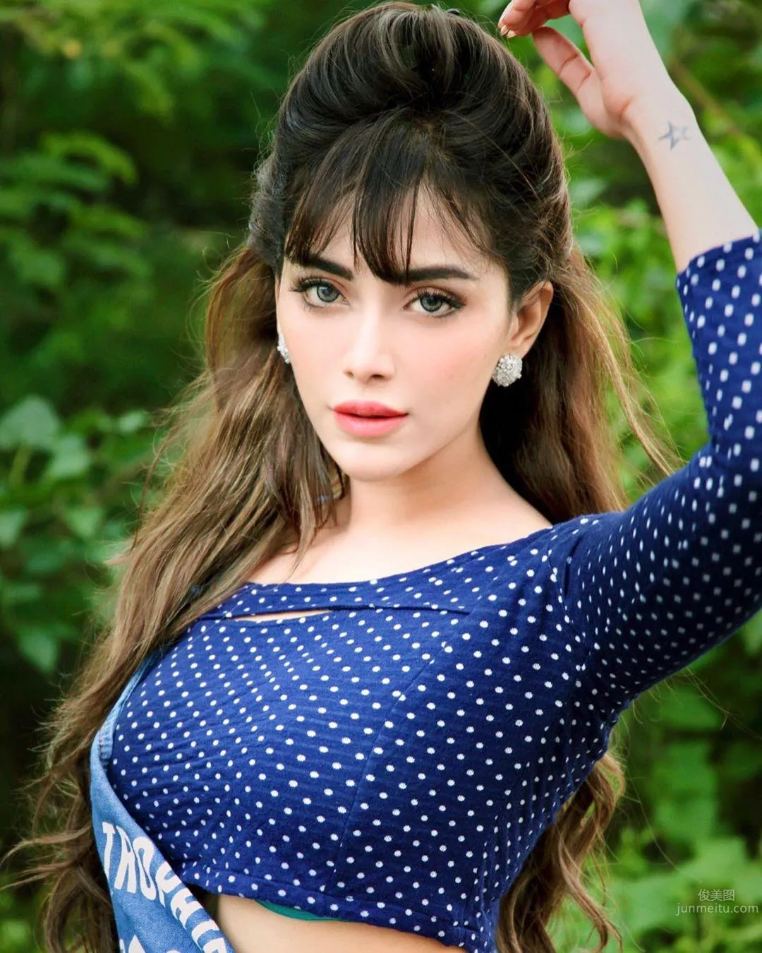 Angela Krislinzki- 印度美女演員 24