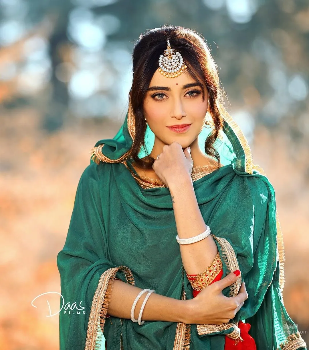 Angela Krislinzki- 印度美女演員 8
