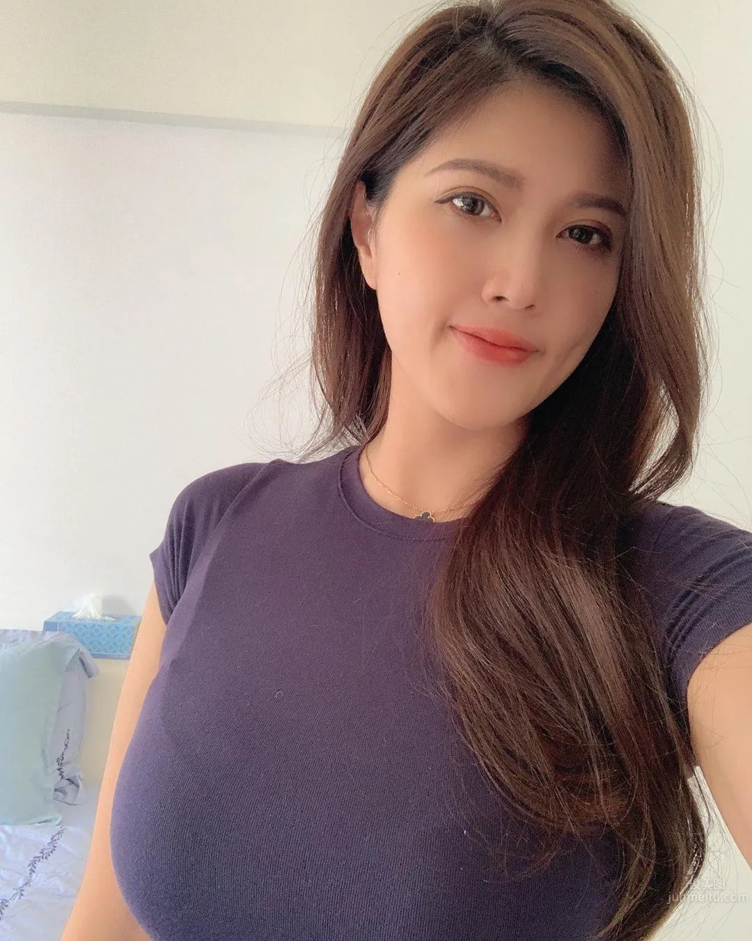 劉庭羽Doris垂釣厚重 電眼甜笑氣質迷人 32