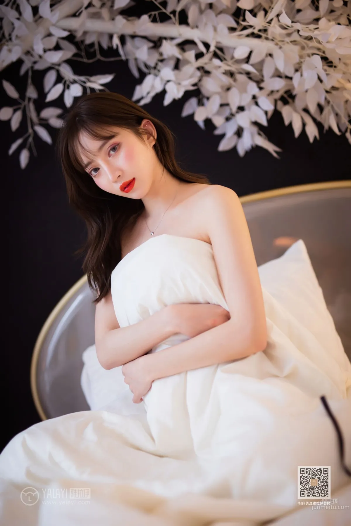 [YALAYI雅拉伊] 2019.11.16 Vol.462 瀕臨底線 白雪 24