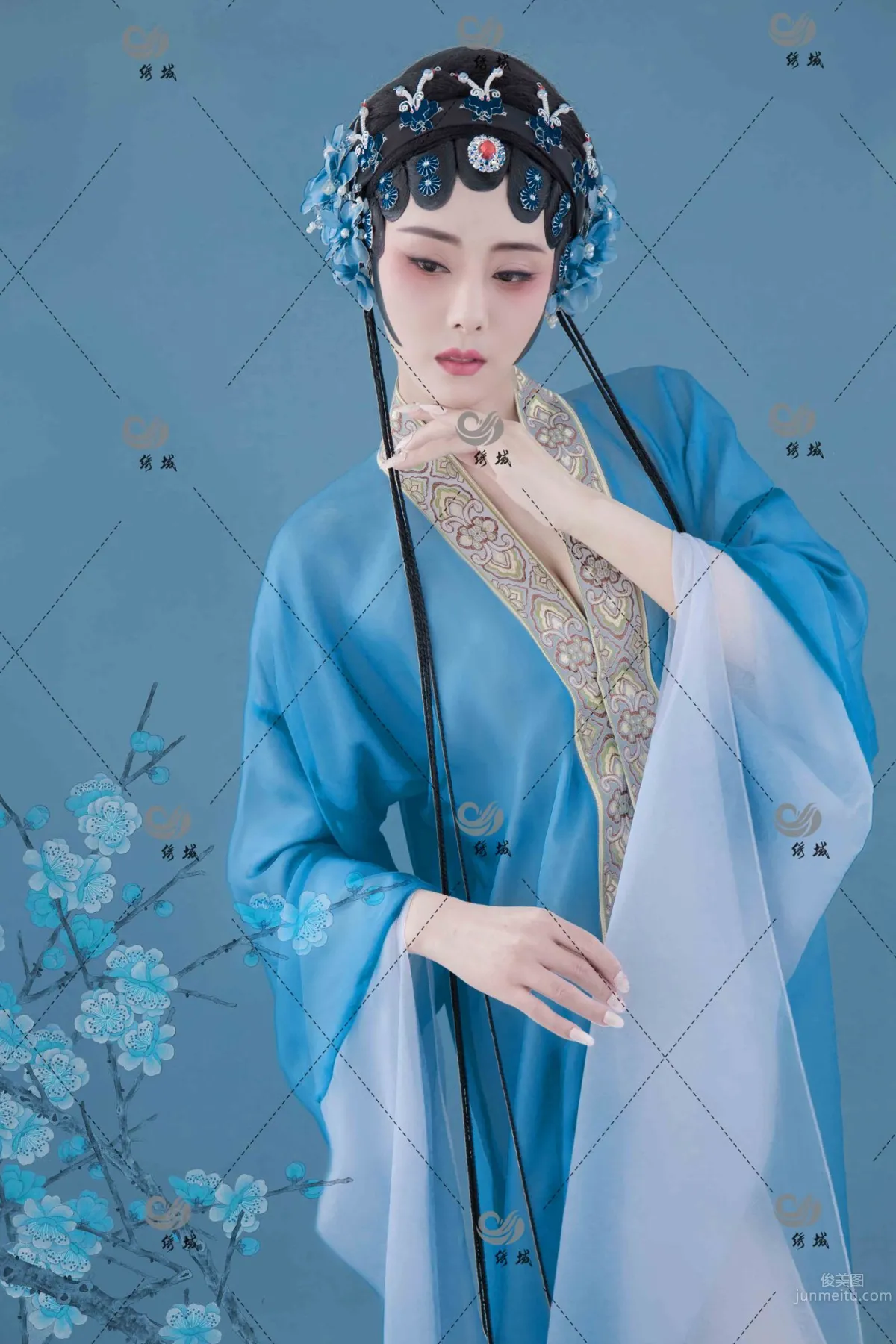 [TouTiao頭條女神] 2019-12-09 白蛇傳 莫曉希 1