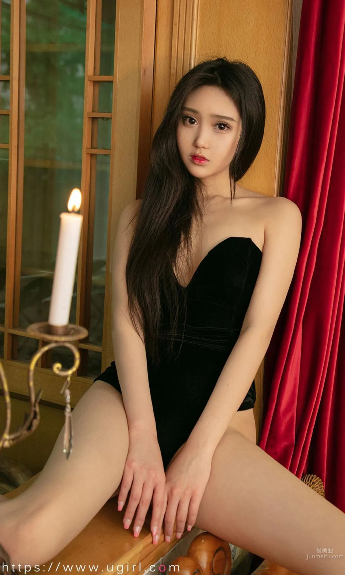 一隻香蕉船 女神在船尾 16