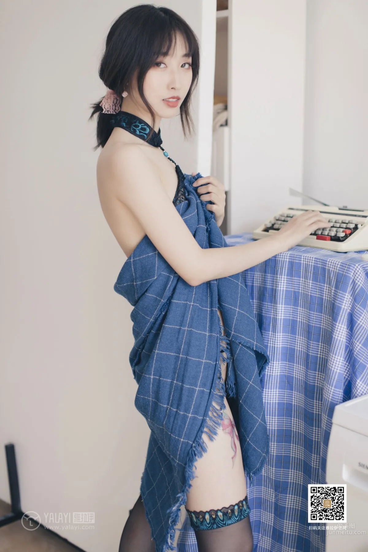 [YALAYI雅拉伊] 2019.09.07 No.393 絲情襪意 佳佳 1