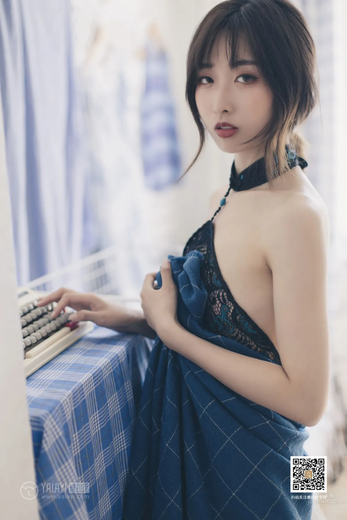 [YALAYI雅拉伊] 2019.09.07 No.393 絲情襪意 佳佳 3
