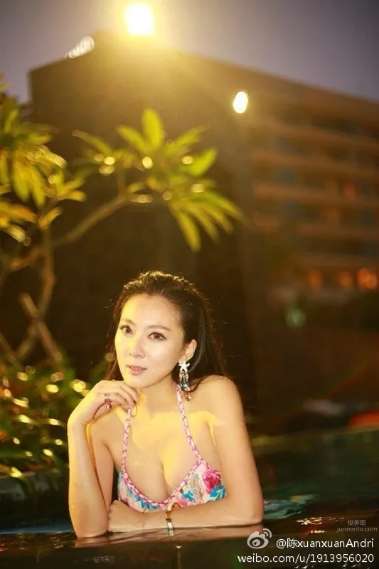 陳xuanxuan-氣質美女博客私房照精選 23