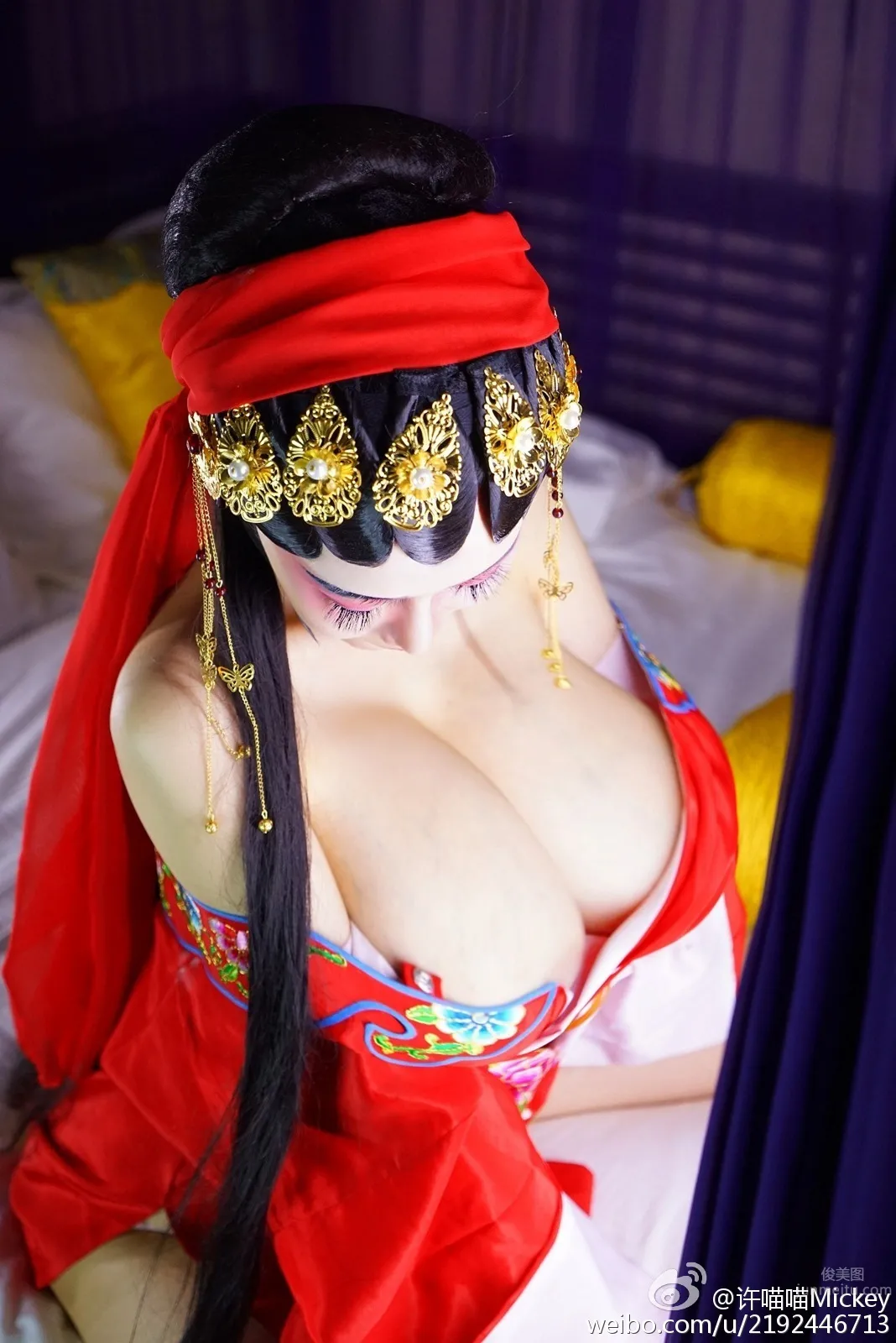 許喵喵Mickey-胸比臉還大的美女私房照 24