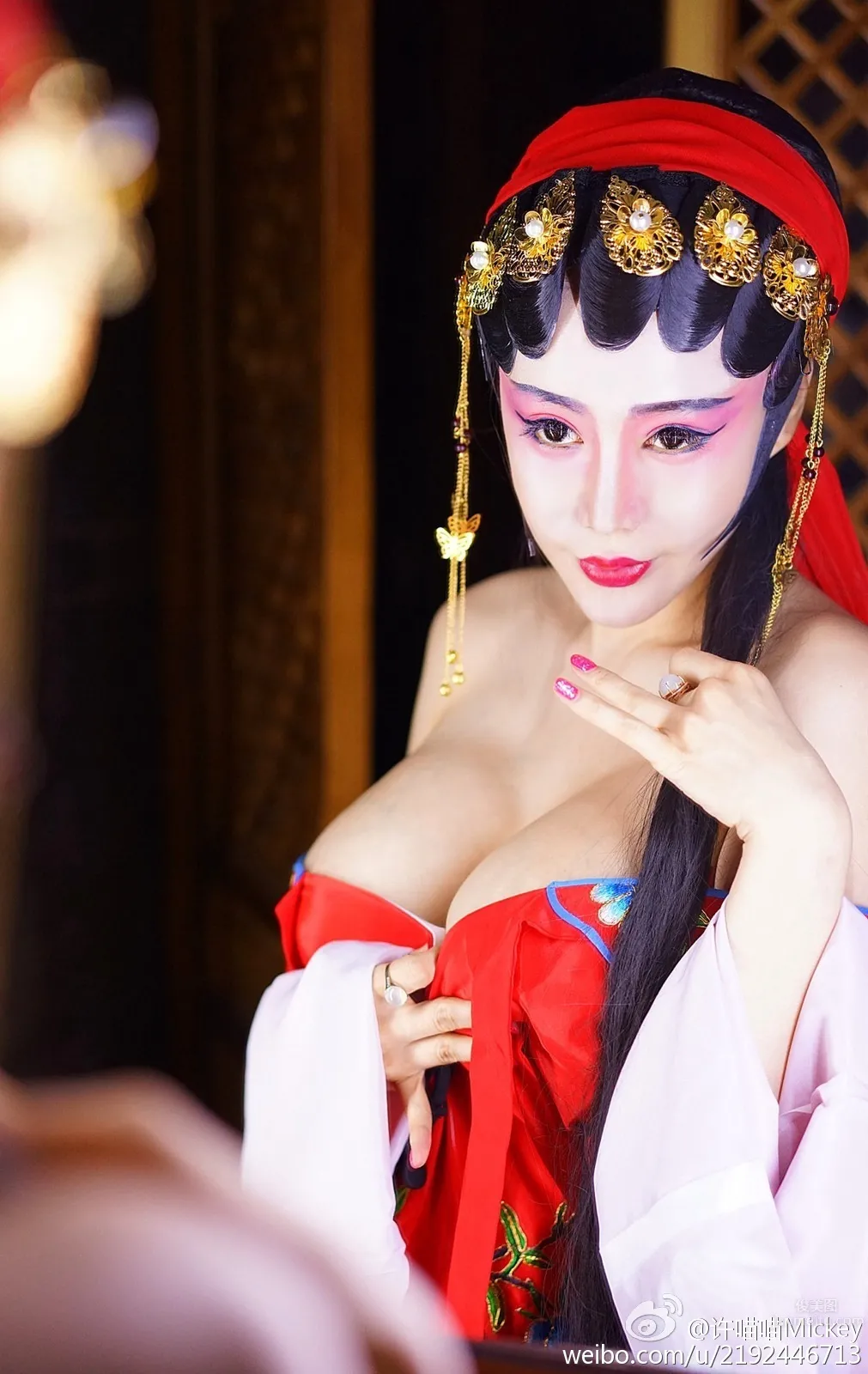 許喵喵Mickey-胸比臉還大的美女私房照 19