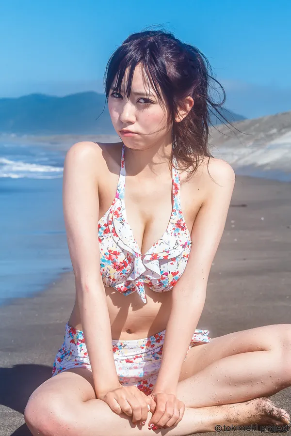 楠ろあ-[甜美天然呆]的制服高校妹 16