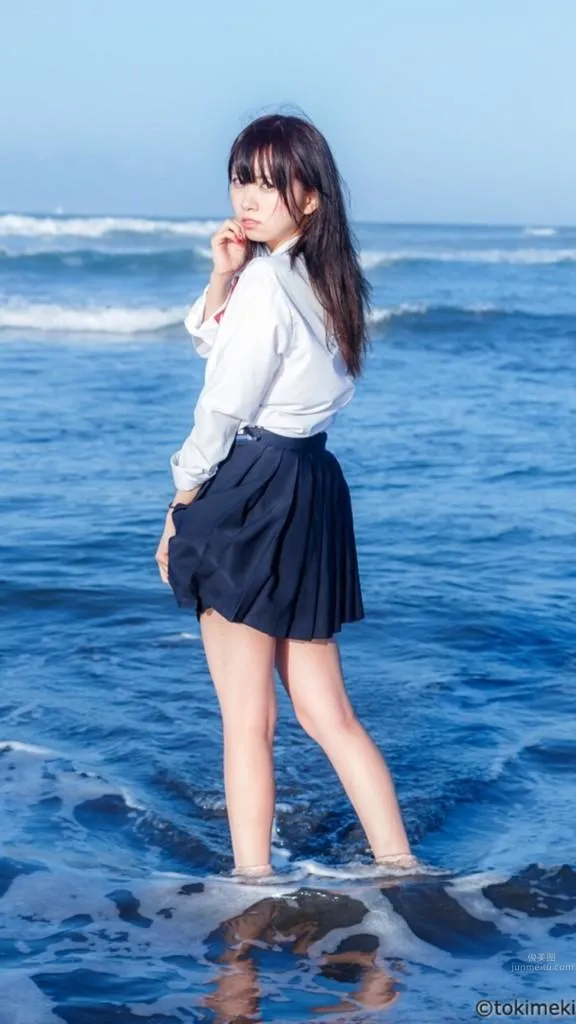 楠ろあ-[甜美天然呆]的制服高校妹 7