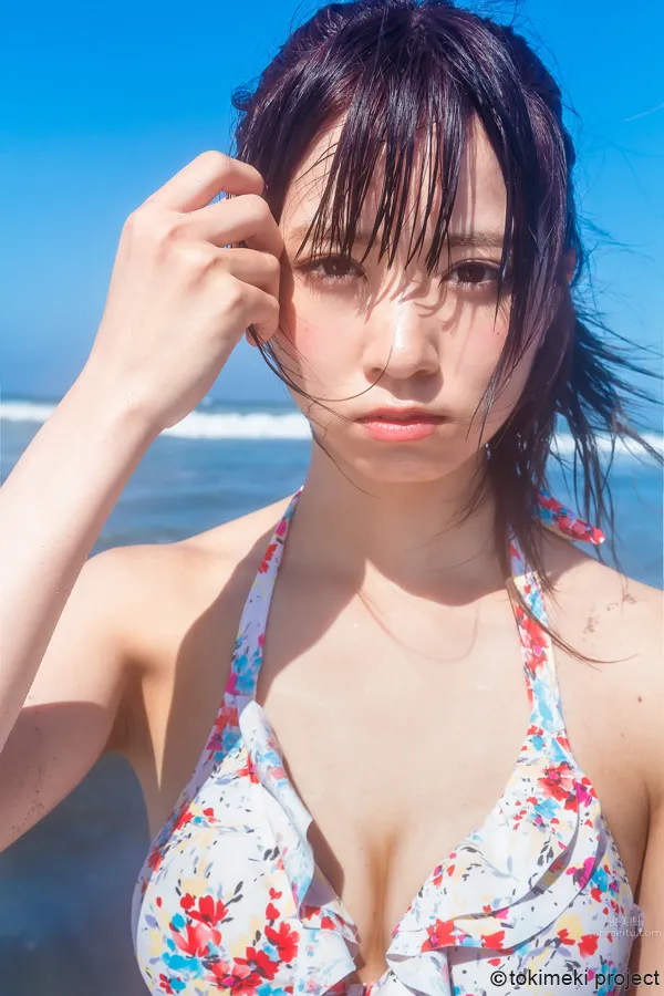 楠ろあ-[甜美天然呆]的制服高校妹 15