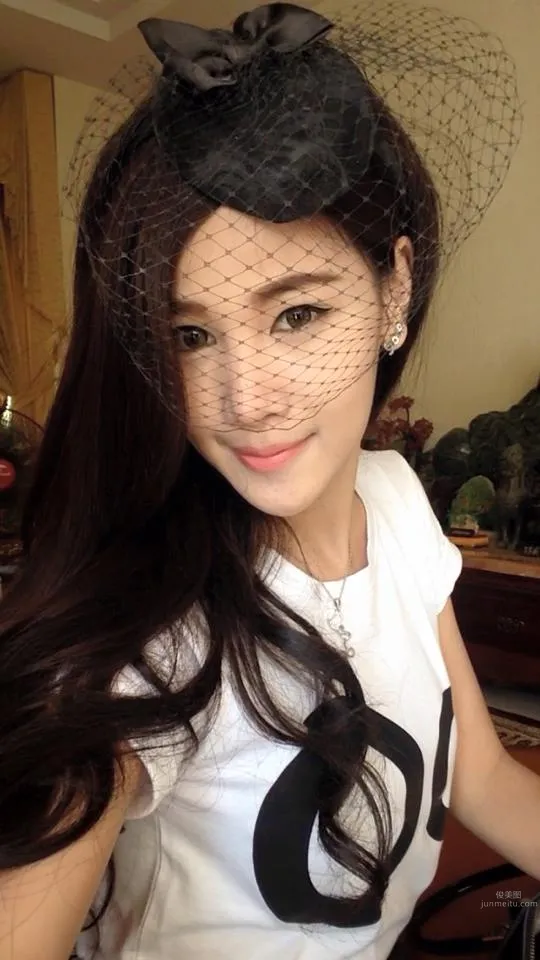Peaw Sumaporn Wandee-性感美女的私房照 1