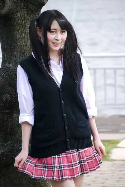 小鮒莉紗-黑發美少女物語 17
