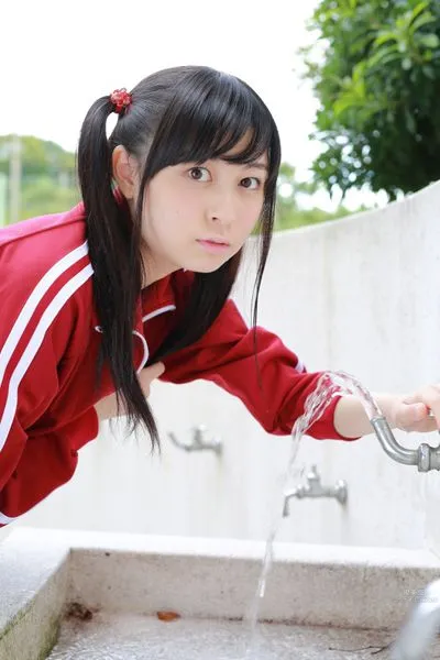 小鮒莉紗-黑發美少女物語 22