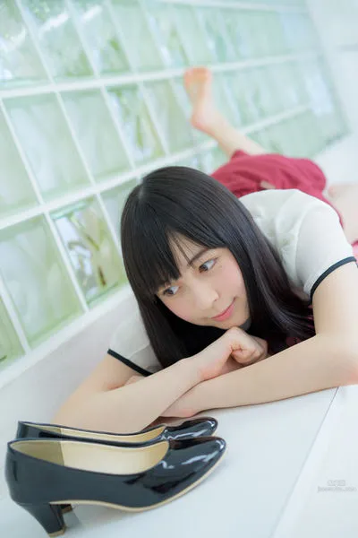 小鮒莉紗-黑发美少女物语_0