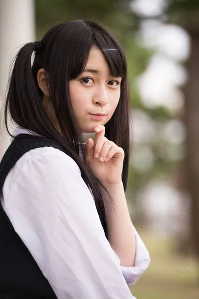 小鮒莉紗-黑發美少女物語 15