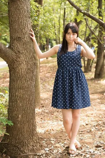 小鮒莉紗-黑發美少女物語 21