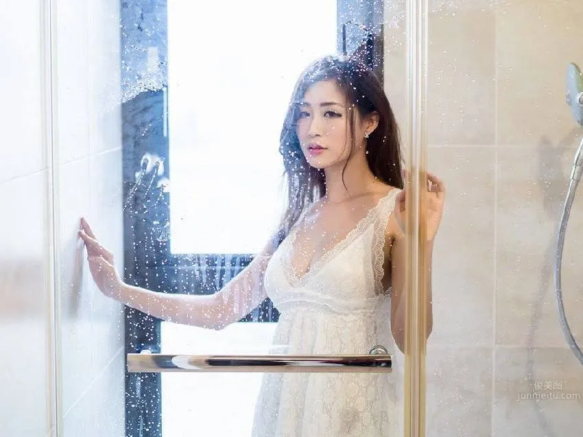 史黛拉-32D美胸麻豆~景觀公園低胸遊 12