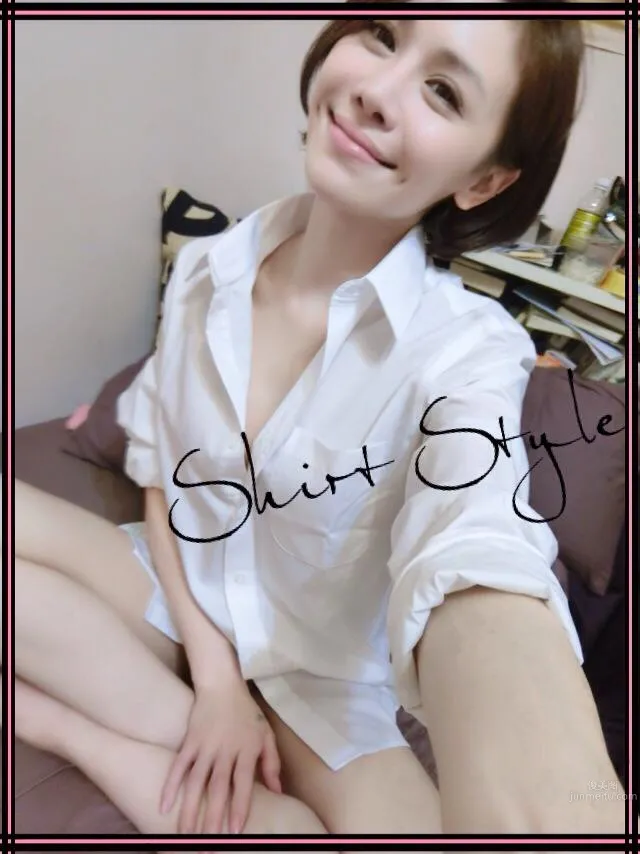 隐私妹(白昕)-穿著男友襯衫中空裸胸大秀半球 15