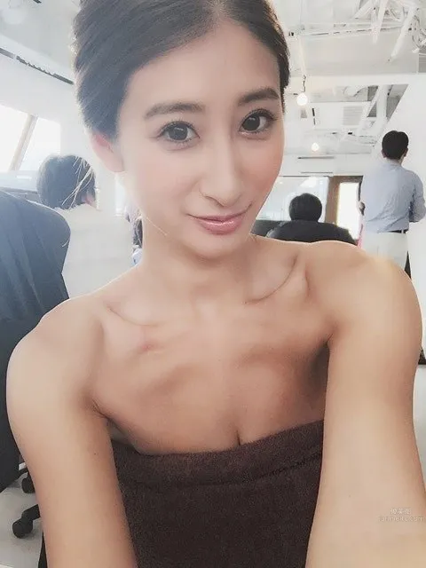 佐藤衣裡子- 禦姐的美臀誘惑 14