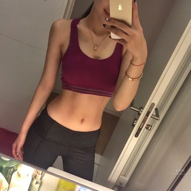 Misselvayy- 令人羨慕E奶翹臀白皙美腿正妹 10