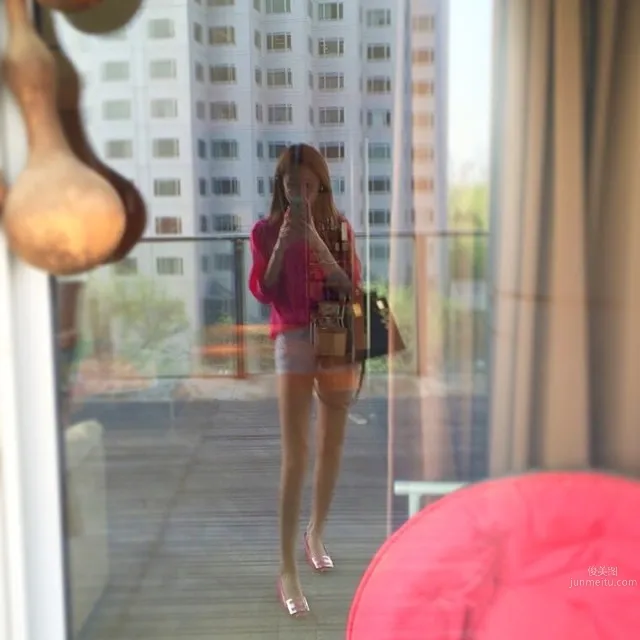 Misselvayy- 令人羨慕E奶翹臀白皙美腿正妹 18