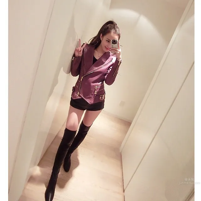 Misselvayy- 令人羨慕E奶翹臀白皙美腿正妹 21