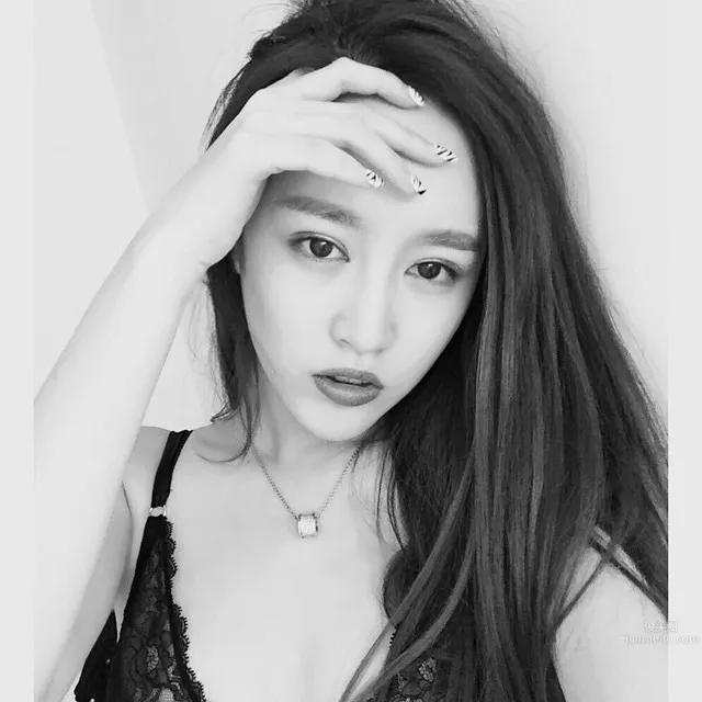 Misselvayy- 令人羨慕E奶翹臀白皙美腿正妹 11