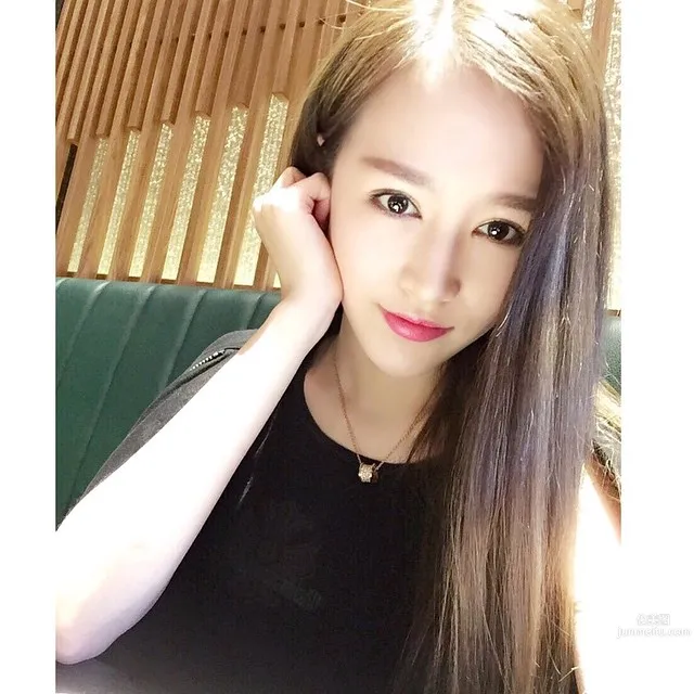 Misselvayy- 令人羨慕E奶翹臀白皙美腿正妹 38