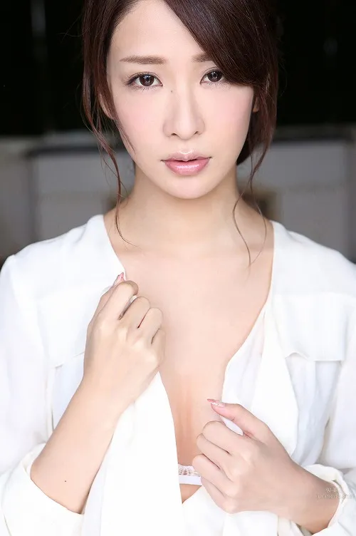 神室舞衣(神室まい)- 「魔性の美女」寫真集 22