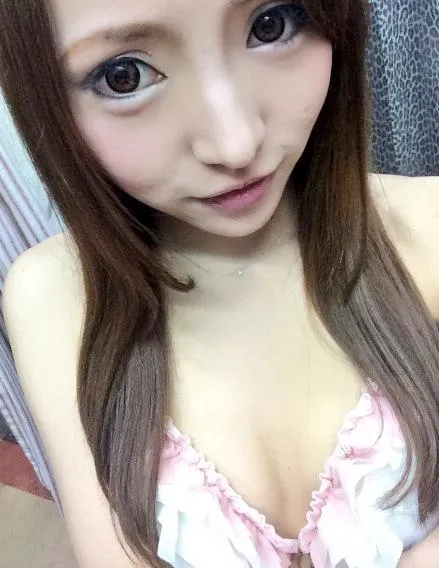 輝月杏梨(輝月あんり)- Twitter自拍照分享 3