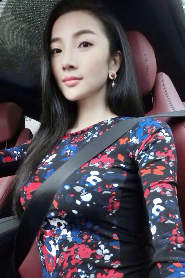 章佳怡- 新一代性感車模小天後 53