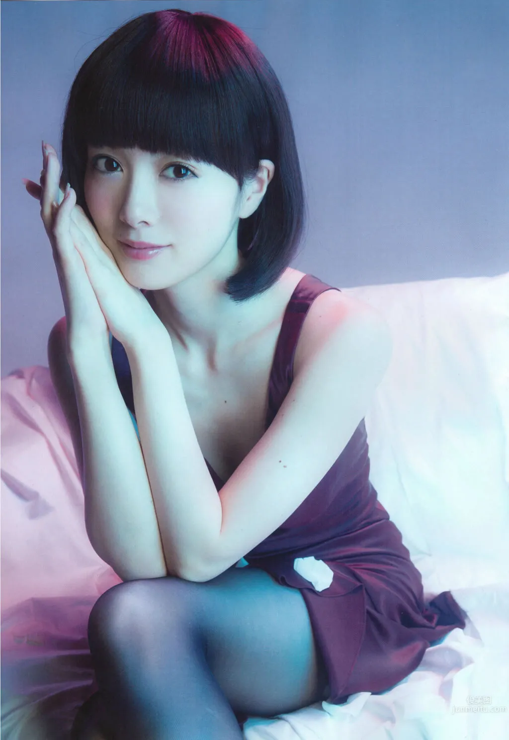 [UTB] 2015.05 西野七瀬 高柳明音 込山榛香 伊藤萬理華 鞘師裡保 鈴木愛理 岡井千聖 + 别冊付録 白石麻衣 中元日芽香 深川麻衣 和田まあやの 89