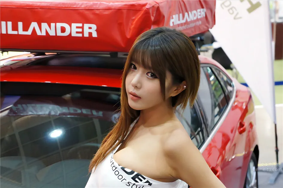韓國超級車模許允美美圖 87