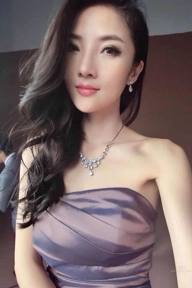 章佳怡- 新一代性感車模小天後 58