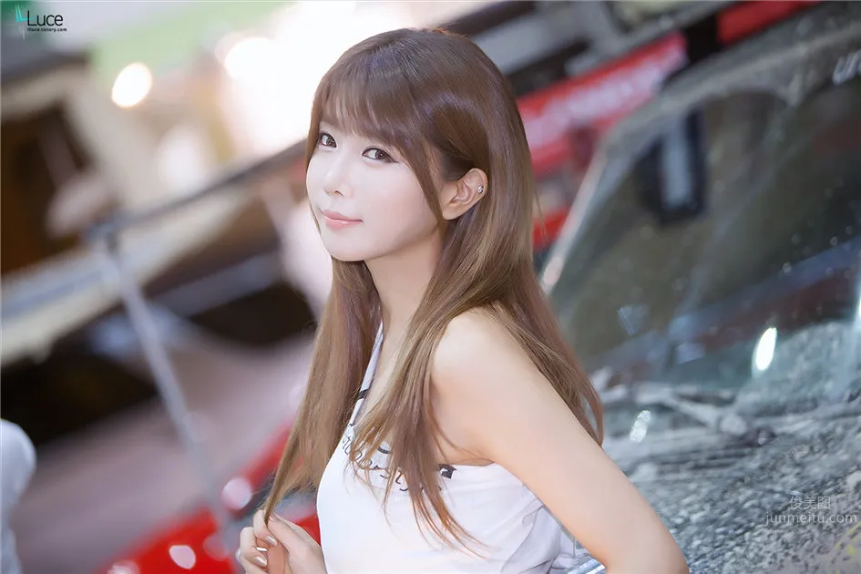 韓國超級車模許允美美圖 53