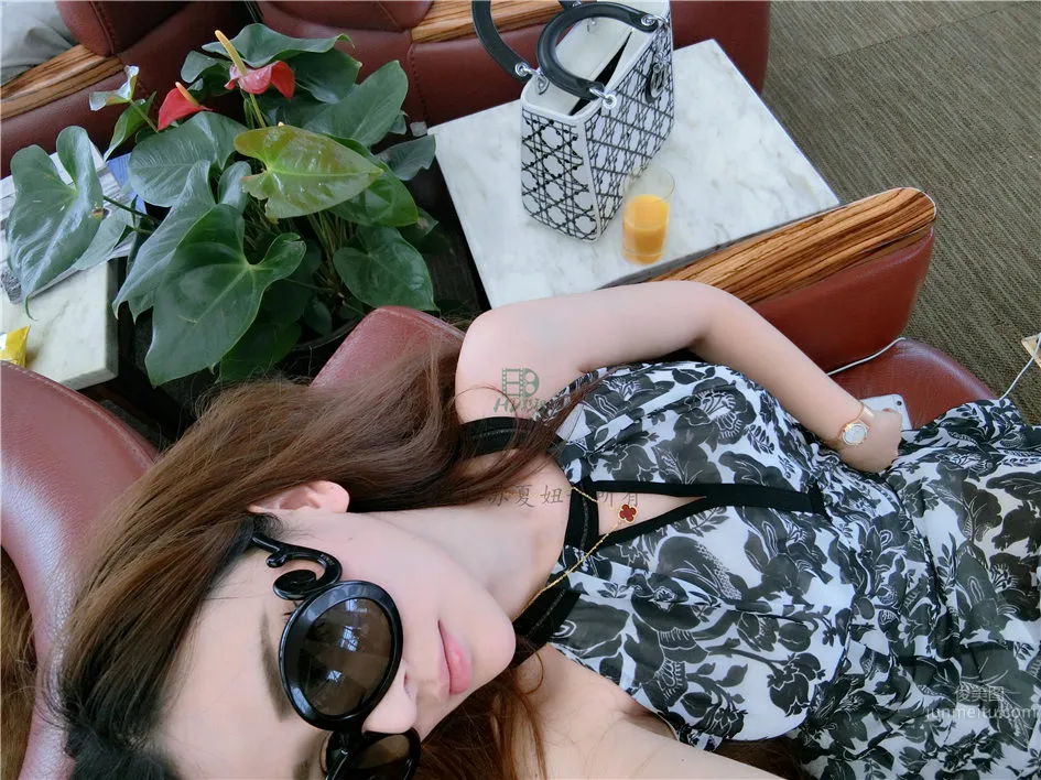 蘇夏妞妞- 網絡紅人微博性感自拍圖片 11