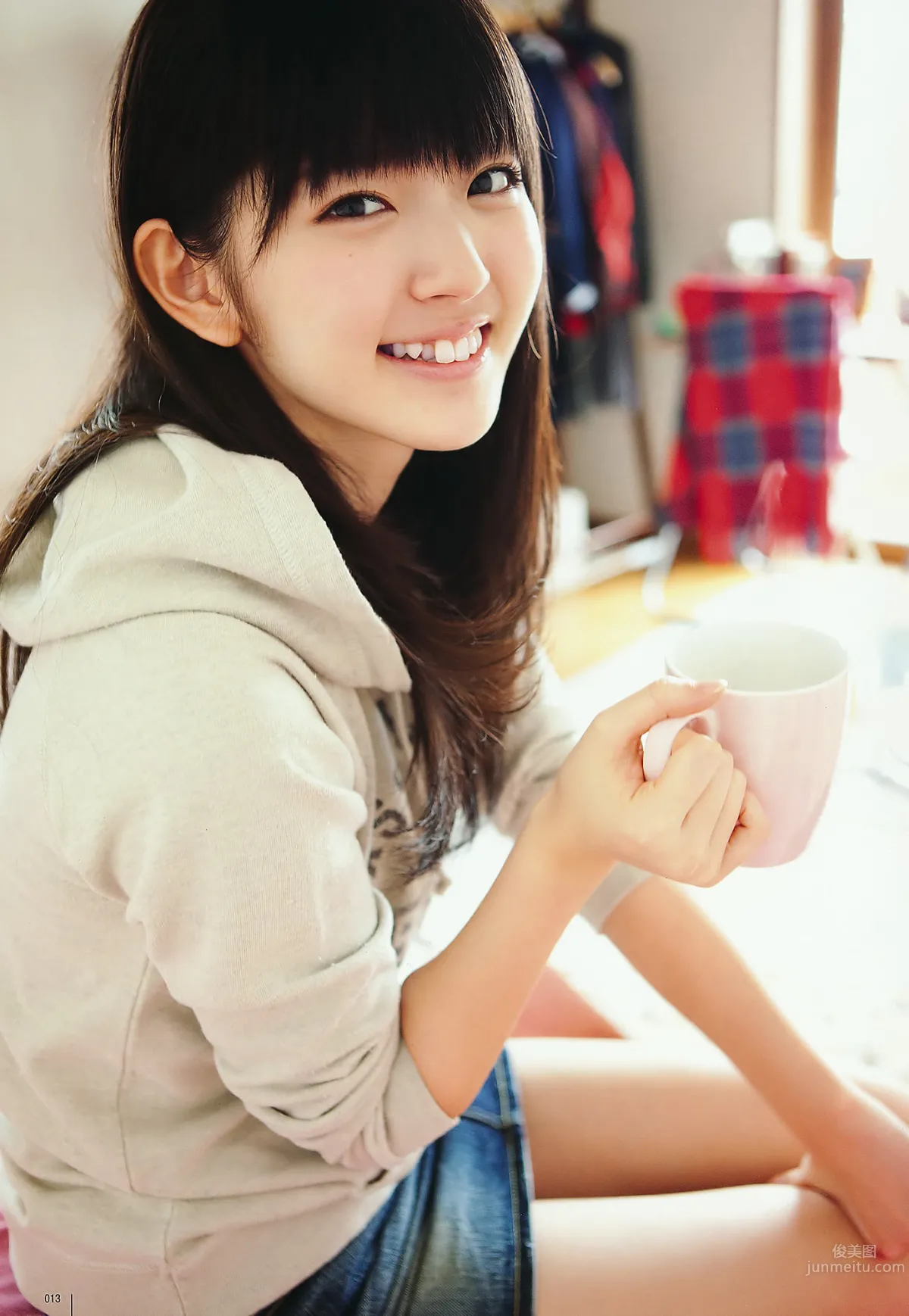 [UTB] Vol.202 AKB48 鈴木愛理 bump.y 橋本愛 スマイレージ 逢沢りな 北乃きい 真野恵里菜 [93P]_9