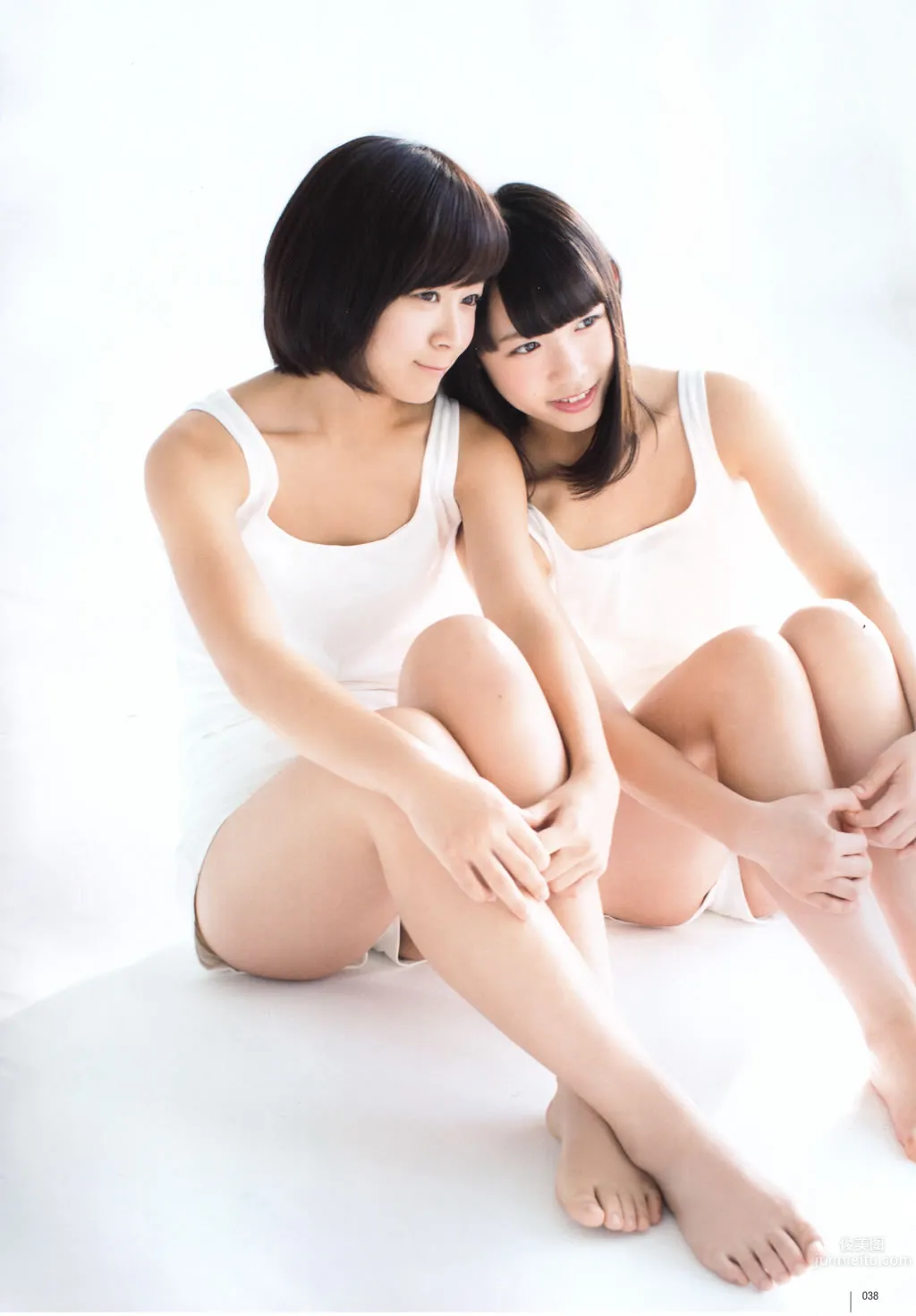 [UTB] 2015.05 西野七瀬 高柳明音 込山榛香 伊藤萬理華 鞘師裡保 鈴木愛理 岡井千聖 + 别冊付録 白石麻衣 中元日芽香 深川麻衣 和田まあやの 28