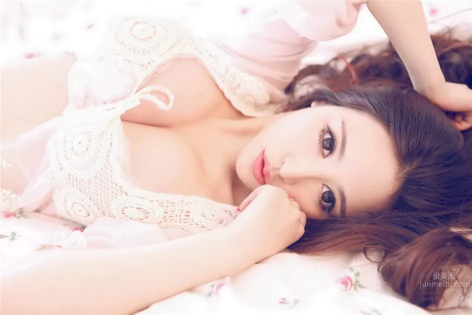 黛欣霓- 性感美女火辣身材勁爆寫真 13