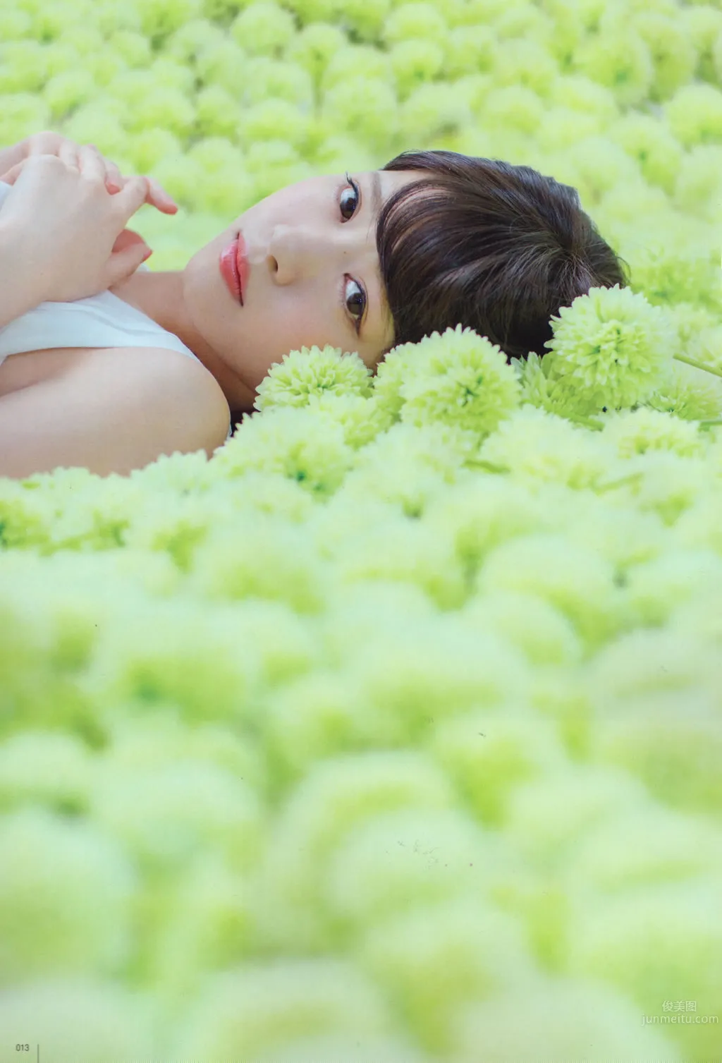 [UTB] 2015.05 西野七瀬 高柳明音 込山榛香 伊藤萬理華 鞘師裡保 鈴木愛理 岡井千聖 + 别冊付録 白石麻衣 中元日芽香 深川麻衣 和田まあやの 5