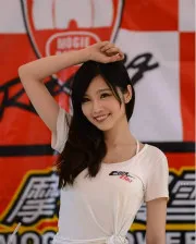 程小刀(程静怡)- 超短热裤骑重机 霸气秀长腿_0