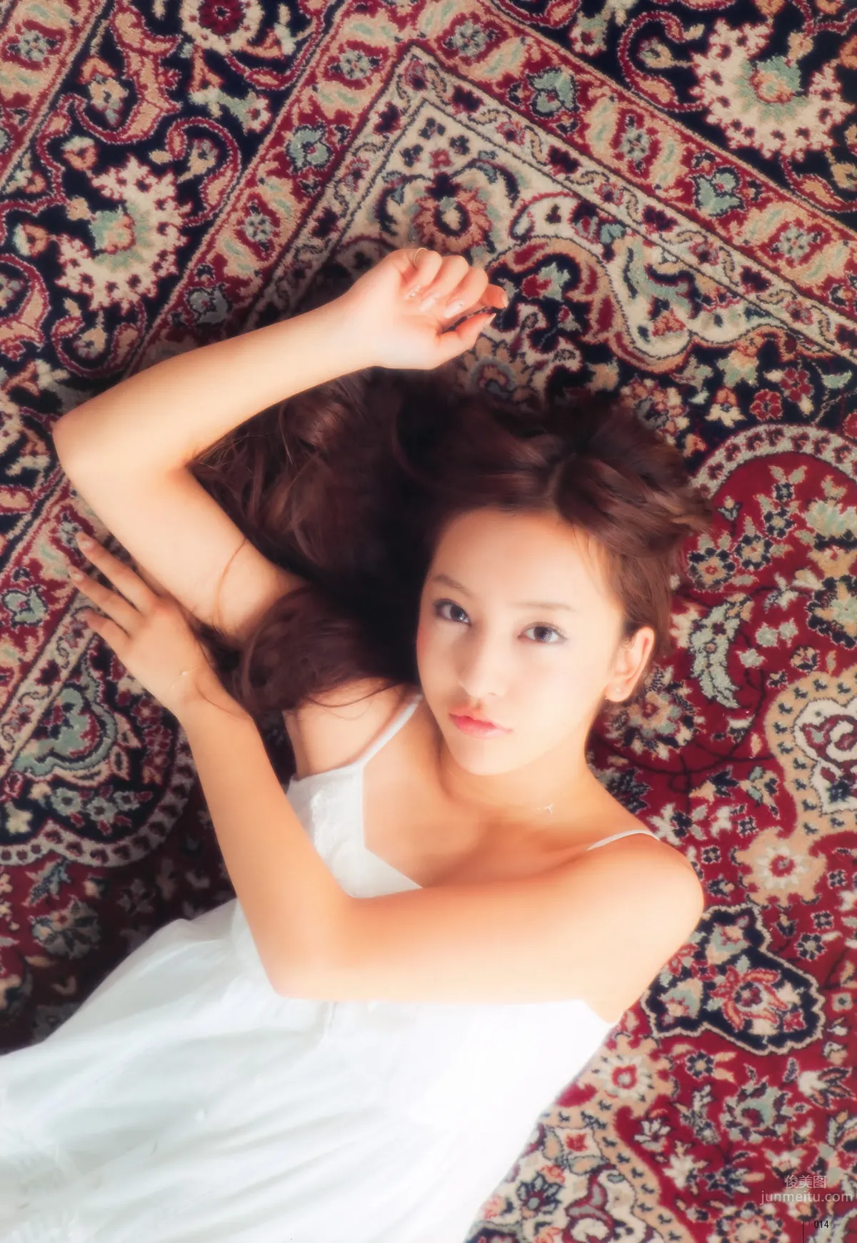 [UTB] Vol.200 鈴木愛理 渡辺麻友 闆野友美 桜庭ななみ AKB48 逢沢りな [103P] 12
