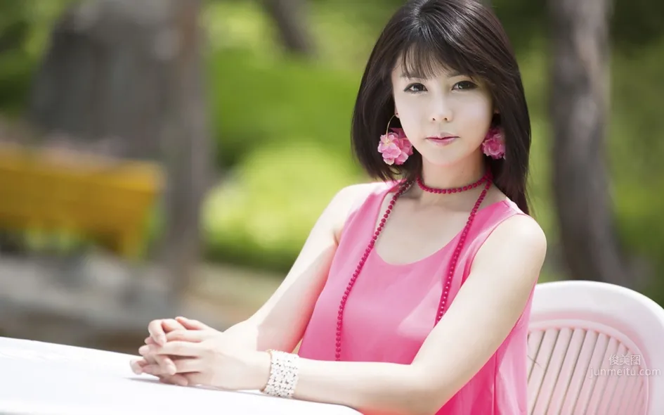 韓國清純美女李智友高清寫真 4