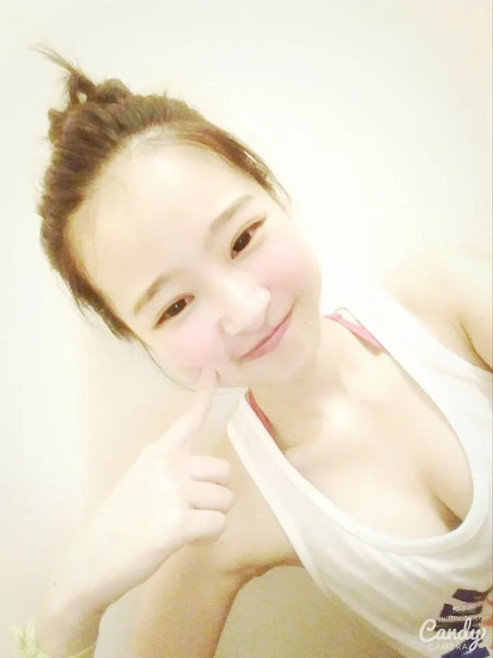 Hana Lin- 娃娃臉正妹可愛的外表有著驚人美胸 11